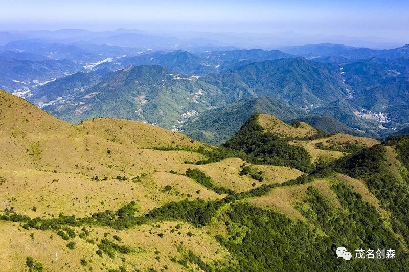 层峦叠翠的意思_层峦叠翠的什么_意思叠翠层峦的诗句