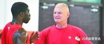 山东高速男篮一下要来两个外教