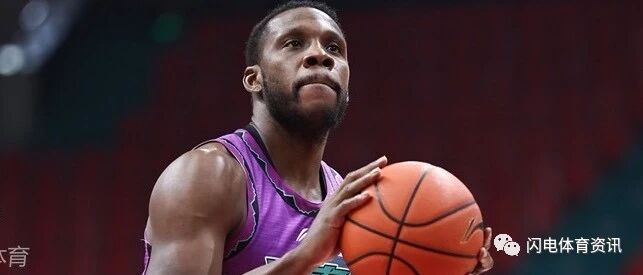 七人得分上双，山东男篮不敌劲旅广东