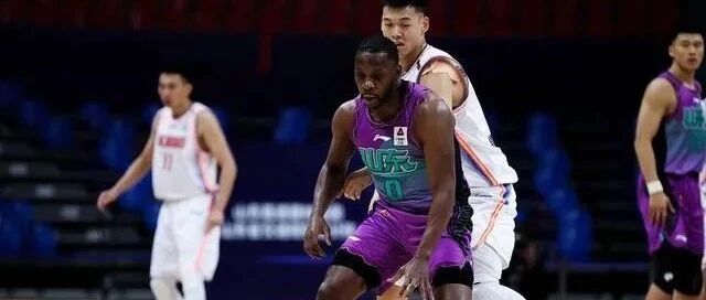 冲刺备战！山东男篮正在敲定第三外援