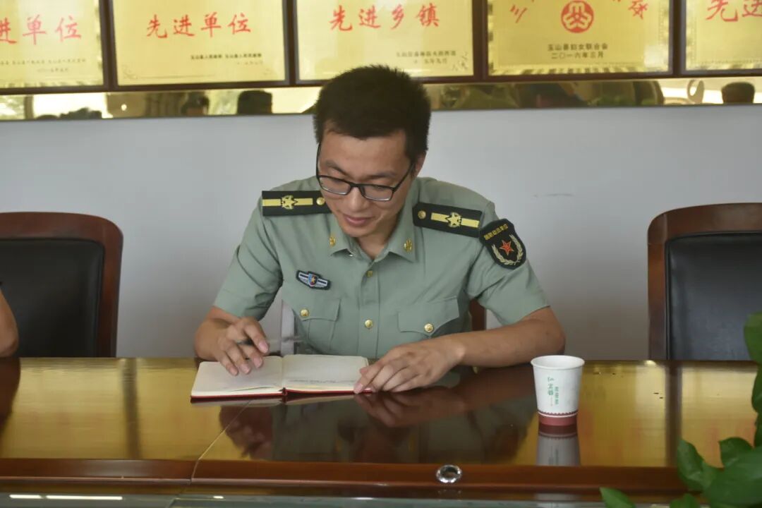 县武装部部长周天红到我镇指导各项工作