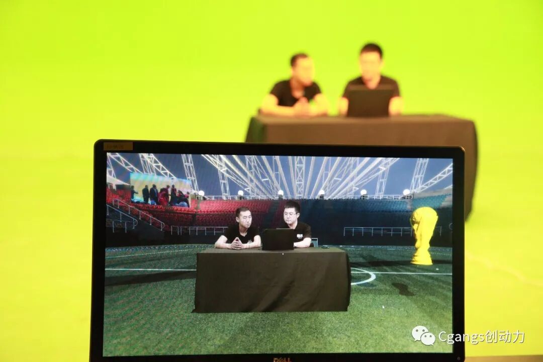 强氧与微吼完成首次课程合作 绿棚大变身让直播充满未来感