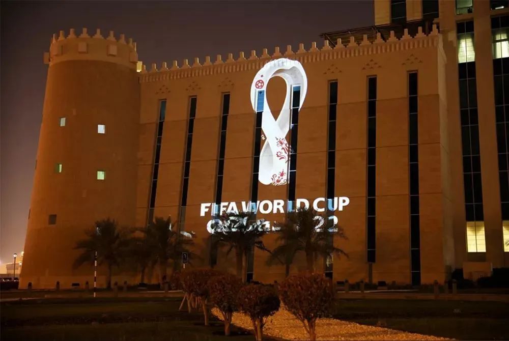 卡塔尔世界杯吉祥物原型_海湾杯卡塔尔巴林_卡塔尔杯哈维红牌