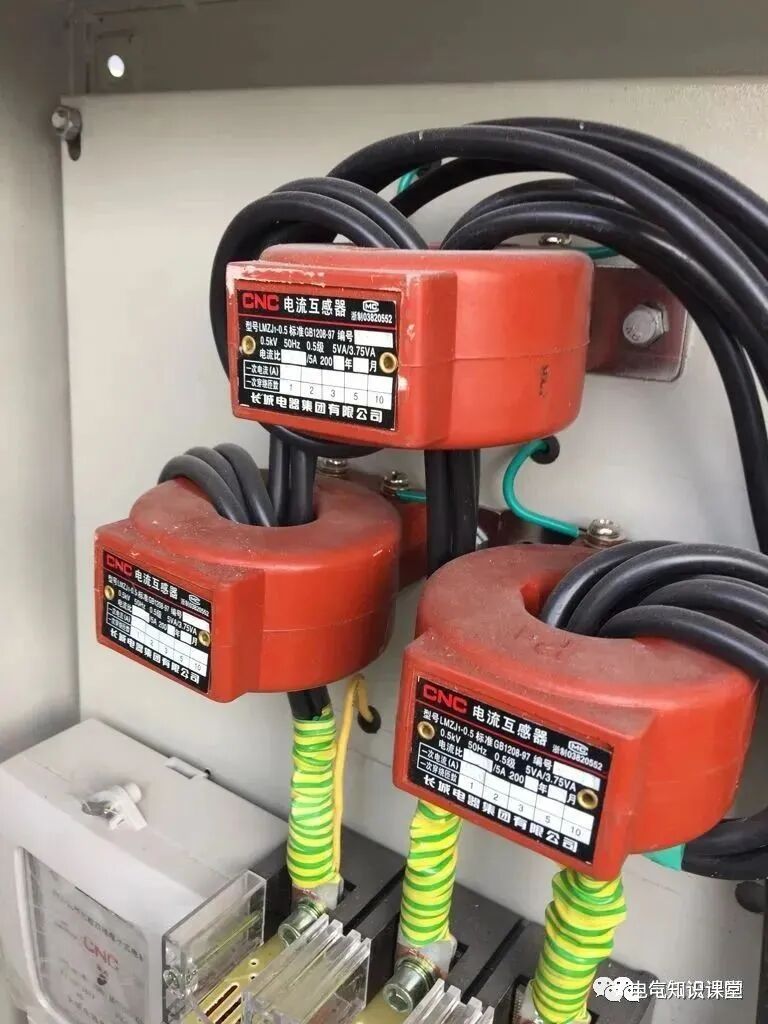 进线柜、出线柜、母线联络柜、PT柜、电容器柜、计量柜的概述！的图40