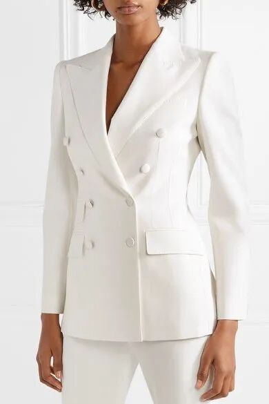 西装白色最好看