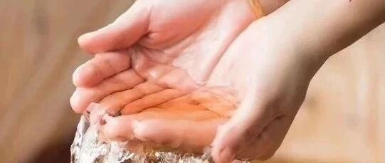 开水里加一物，逼出体内湿气，气色好了，身体轻了..