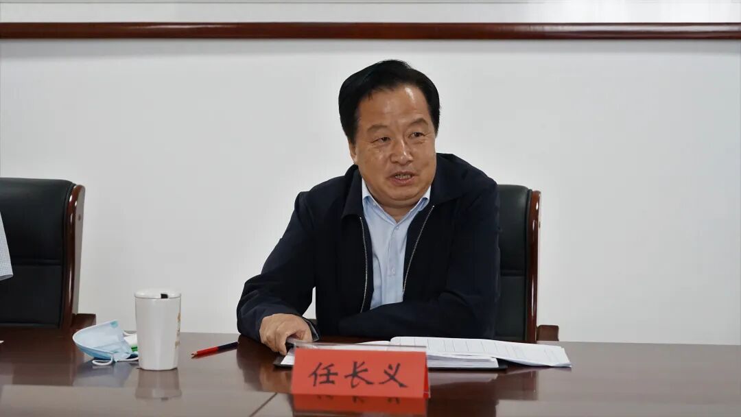 新疆政法学院召开援疆教师座谈会