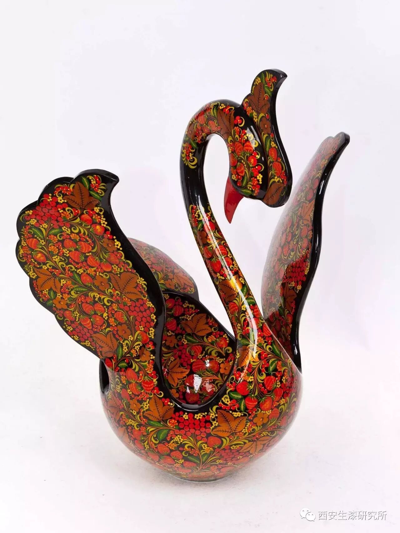 有桼的vcr | 别具一格的俄罗斯彩绘漆器