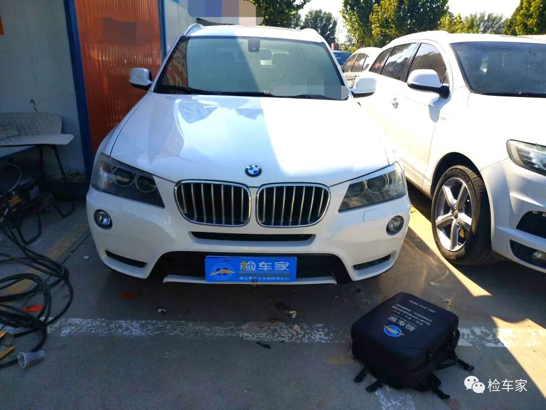 报价17万的宝马x3 刚启动发动机车头就冒烟 这车谁敢要 宝马