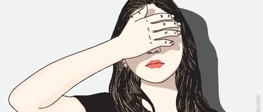 她瞒着老公和孩子，在家里各个角落都装上了摄像头，却看到令人惊心的一幕