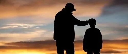 “我是湖南老农民，俩娃却考上北大清华”：爹妈平凡不可怕，最怕装作有文化！