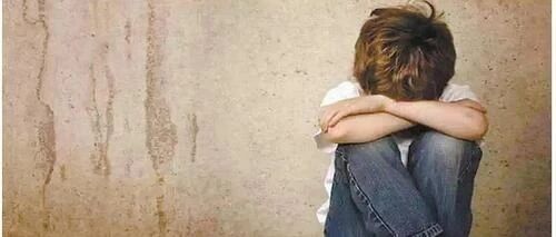 “大头娃娃”卷土重来？深扒“有毒”儿童霜，激素超标，却有无数孩子在用……