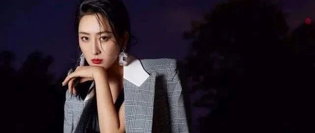 39岁马苏痛哭求复出，混乱情史曝光：被李小璐“毁掉”人生后，如今她想重头再来了？