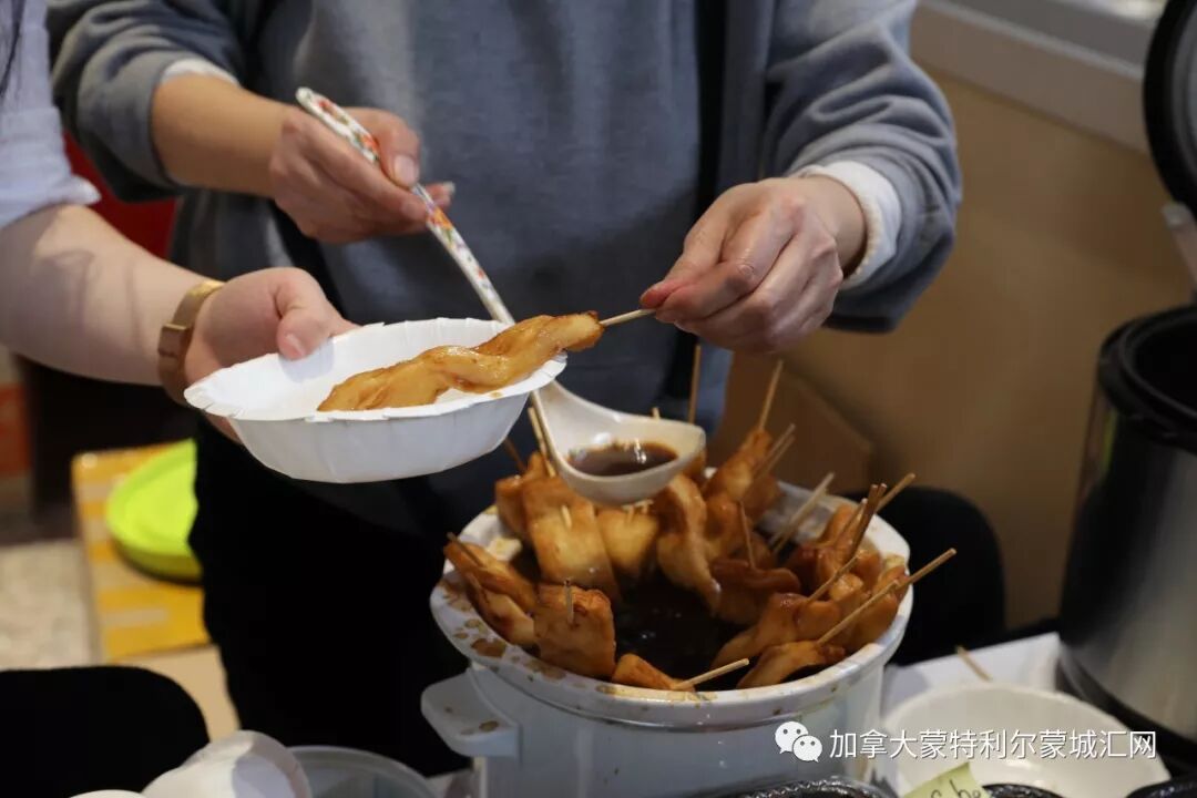 就在今天！蒙城第三届春节庙会来啦！现场吃的喝的超多，全是人人人人人！好看的都在这里!