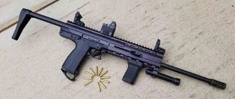 美制“平价版FN57”手枪 华丽变身为CMR-30卡宾枪