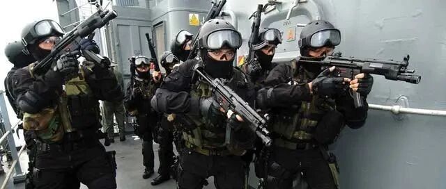 原始设计太完美，连改进也找不到地方入手的冲锋枪