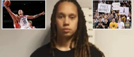 美国女篮中锋俄罗斯被捕，双标美媒拼命洗地