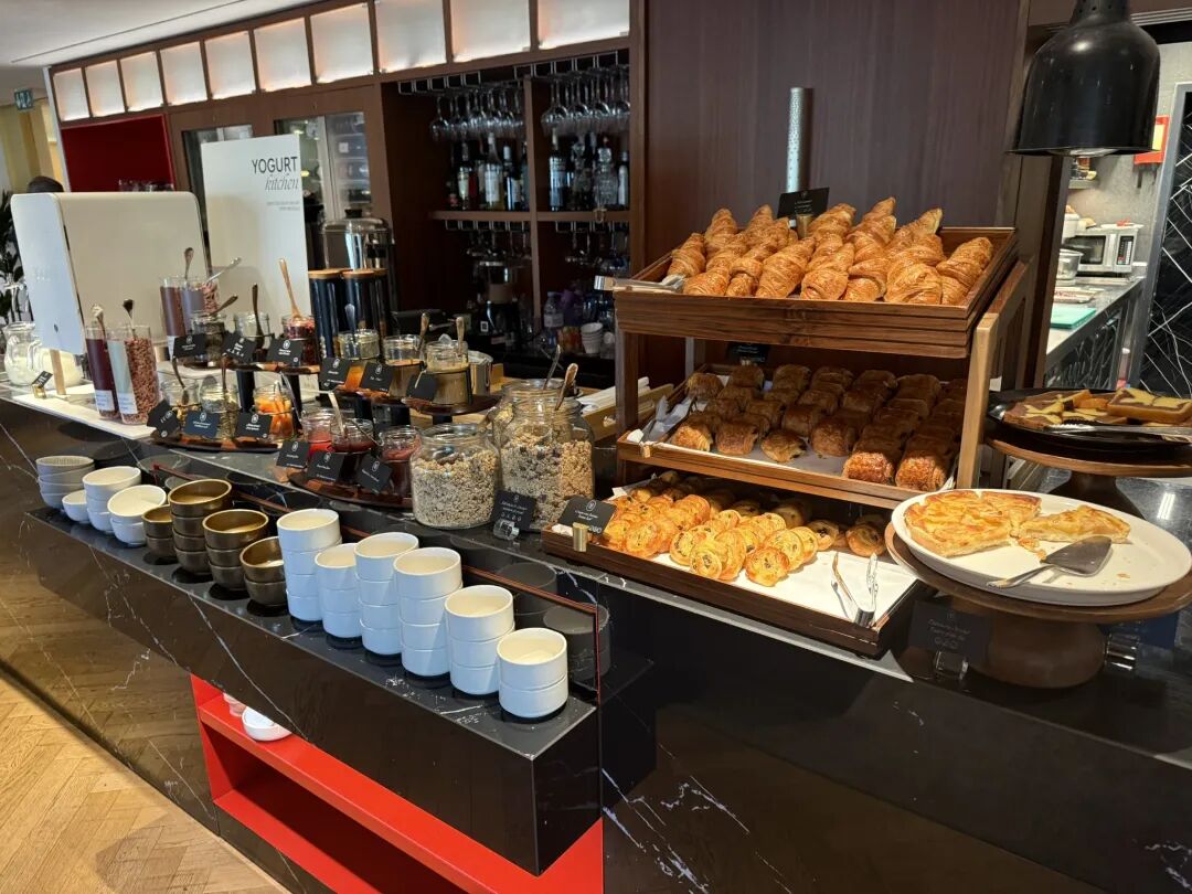 布鲁塞尔精品酒店双人入住攻略 信用卡报销体验与餐饮额度解析