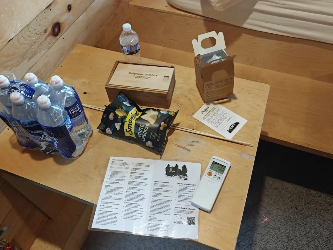 万豪新品牌户外小木屋实测：树林虫多怕虫慎选，凉爽季节更合适