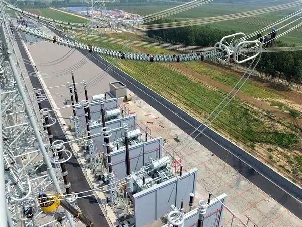 如何判断电力铁塔的电压？的图11