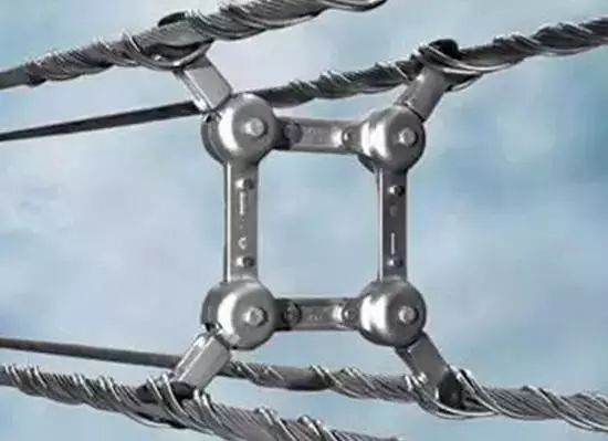 如何判断电力铁塔的电压？的图19