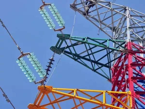 如何判断电力铁塔的电压？的图16