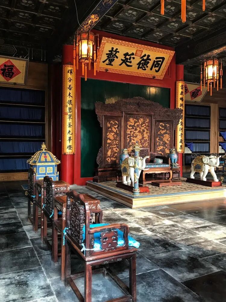 科普小知识：为什么红木家具存在色差？