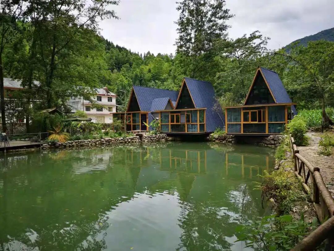 清水溪度假山庄:13981191097绵阳千佛山·木言别院民宿酒店联系电话