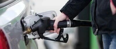 下班快去加油！明起加满一箱油将多花4元