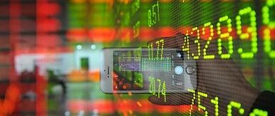 股民又扎心！知名主持人：别嘲笑国足了，A股过去5年也跑输了越南