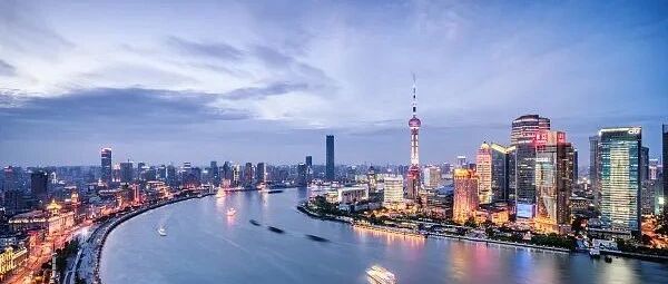 官宣！中国第一座4万亿GDP城市诞生，京沪、广深两大城市阵营差距正加大