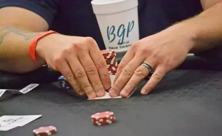 德扑策略|碰到这3种牌，别迷恋！翻前记得赶快甩掉