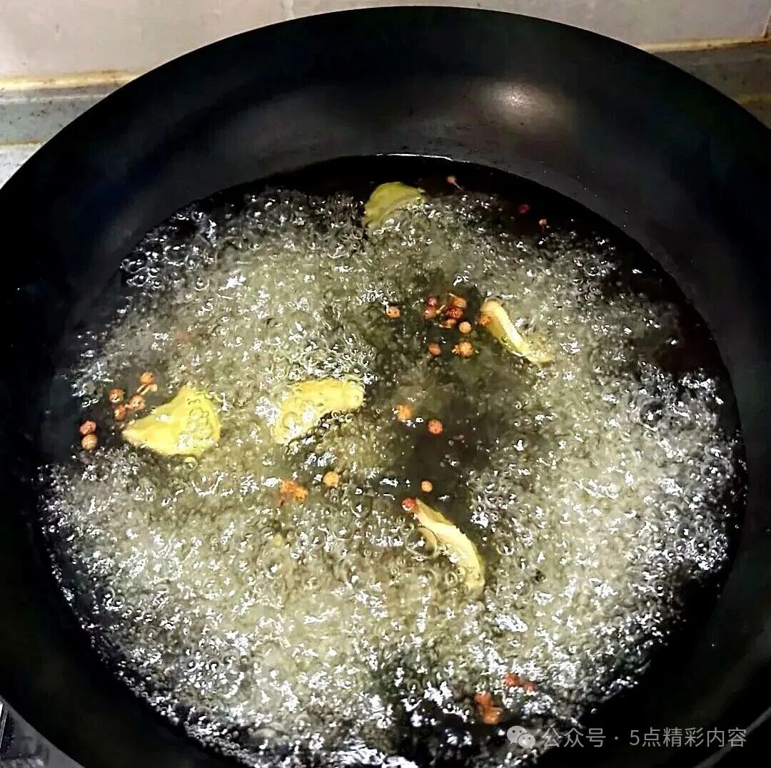 呼噜声大:用几粒花椒搞定，方法太实用了