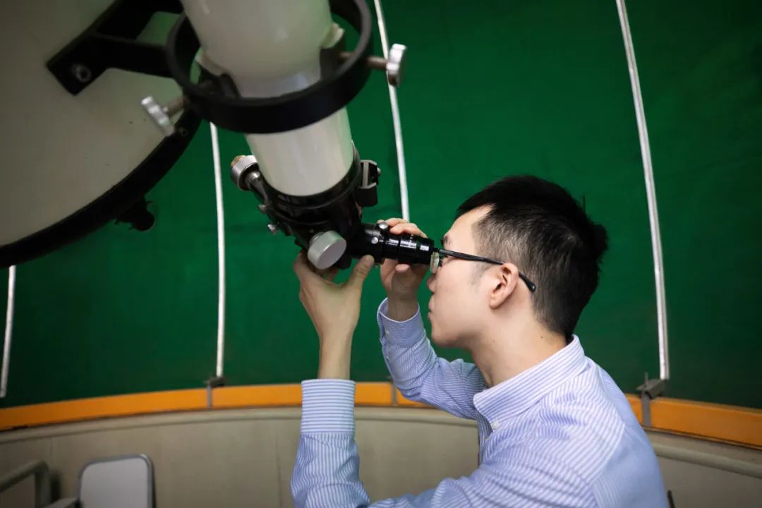 天文学科普文章_天文地理的文章_天文科普专家承认性骚扰并致歉