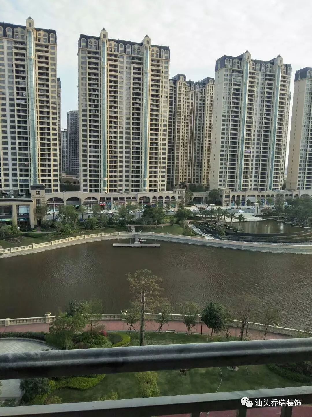 地板369鋪法先鋪3還是9_100平米鋪木地板多少錢(qián)_100平米模板5個(gè)人需要幾天鋪