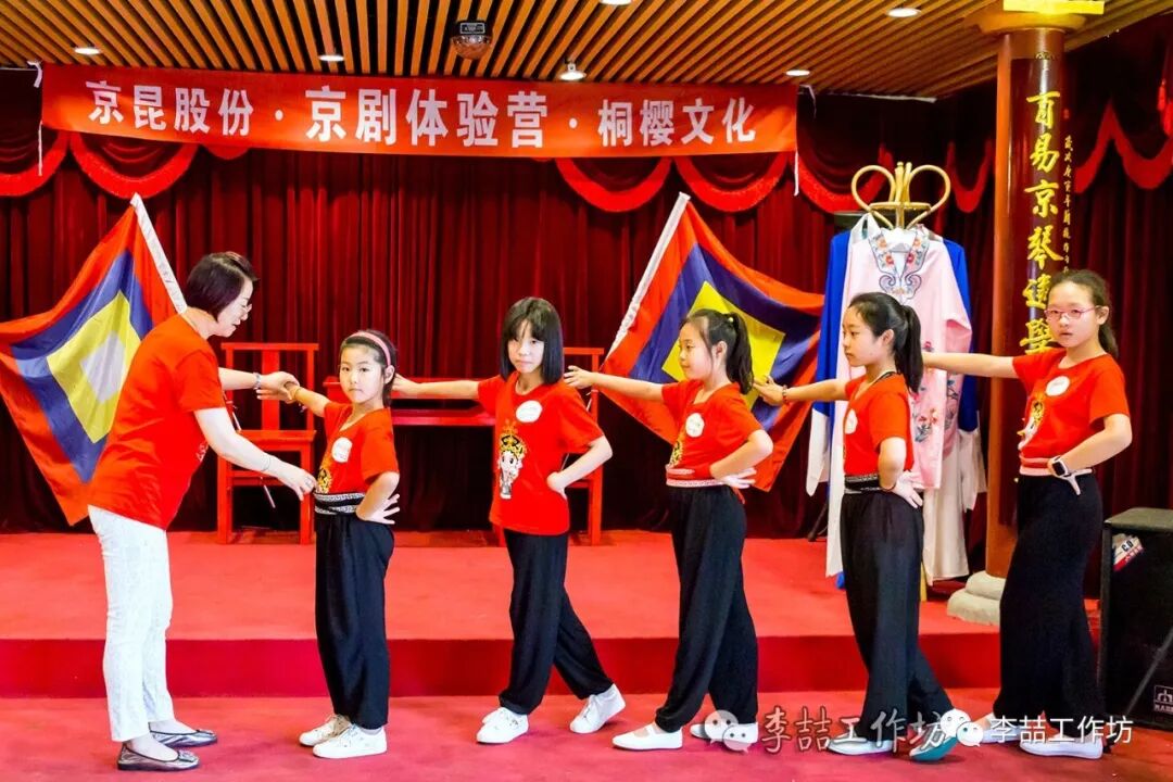 国声画意伫闲庭
