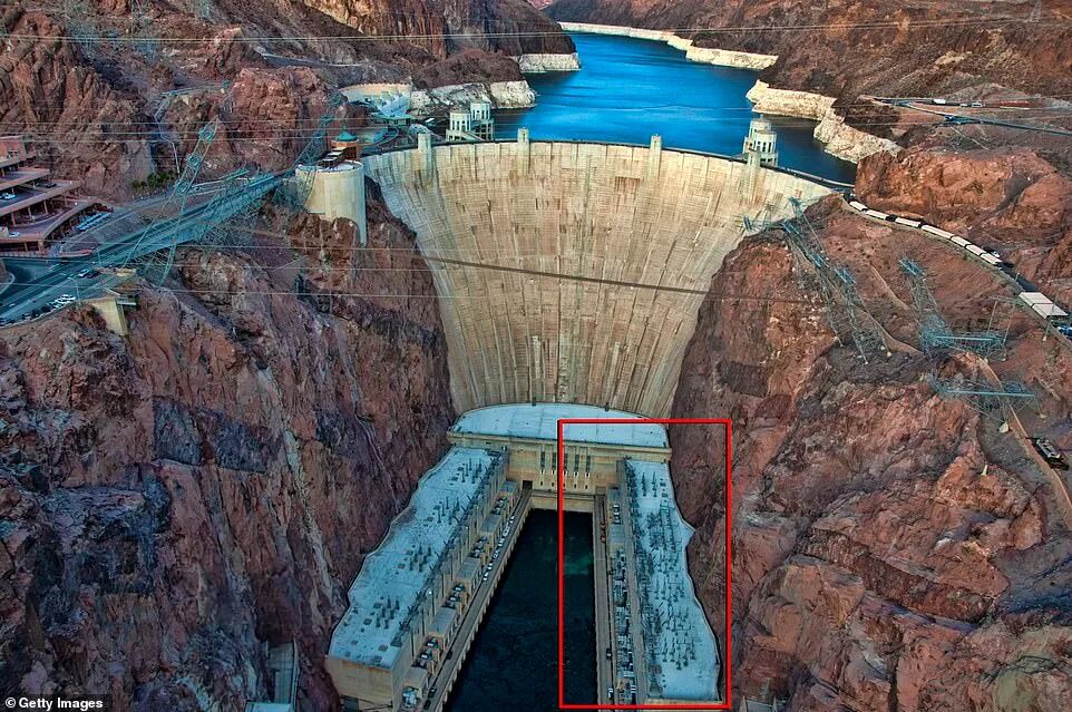 美国胡佛大坝突发爆炸，黑烟腾空 ，来深入了解胡佛水坝的秘密！的图7