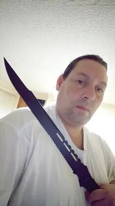恐怖! 公寓下水道竟掏出人肉组织 楼下中年男正挥刀肢解18岁少女（组图） - 7
