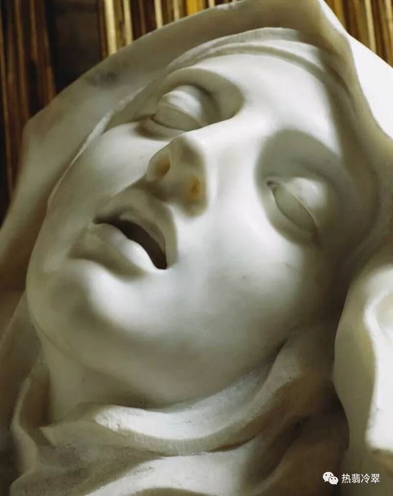 这个教堂距离火车站很近,共和国广场过去一点)里的《狂喜的圣特雷莎》