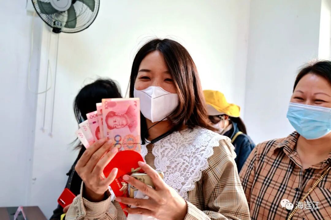 羡慕！连江一小区，给业主发红包！