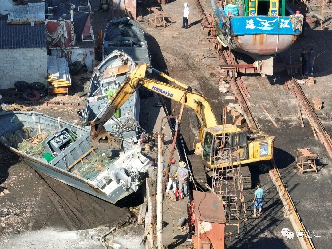 重拳出击！连江整治“三无”船舶