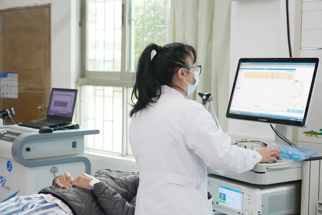 经颅磁治疗怎么样经颅磁刺激治疗仪——精神障碍疾病物理治疗新“利器”_https://www.jmylbn.com_新闻资讯_第5张