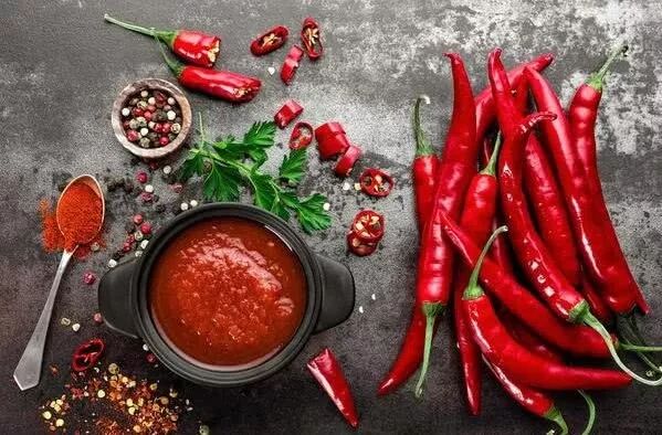 常吃辛辣刺激的食物对头发生长有影响吗？