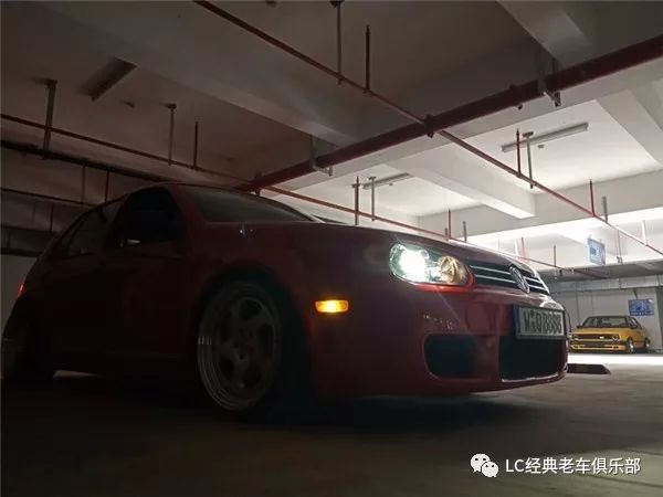 一輛快爛掉的老破高爾夫4，修復後騷到亮瞎眼！ 汽車 第130張