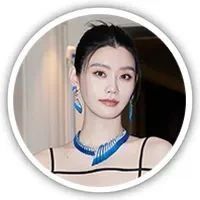 奚梦瑶全家福靠边站,女儿正脸首次曝光