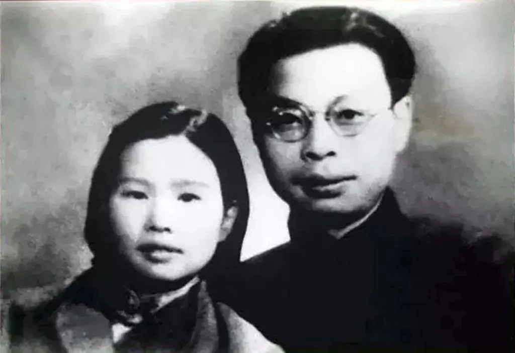 谁是李白?潜伏十余年,他一直在敌人“心脏”里工作……