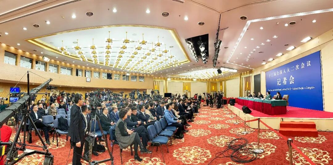 市场监管总局局长张茅等就“加强市场监管 维护市场秩序”答记者问