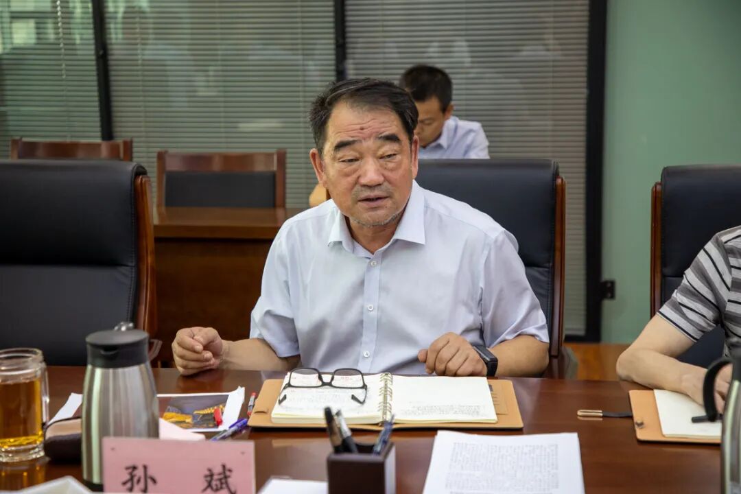 改革网>朱可炳表示,新疆是国内重要的战略资源储备基地,矿业发展空间