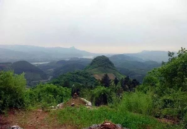 怎么看风水墓地_墓地风水看什么_墓地风水看房份图片怎么看