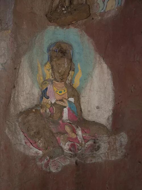 དཔལ་ཡུལ་ནས་བསྟན་པ་ཕྱི་དར་གྱི་བྲག་བརྐོས་རི་མོ་ཞིག་གསར་དུ་རྙེད།